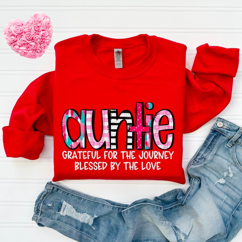 AUNTIE BLESSED BY THE LOVE|Black|White|Hearts|No Hearts