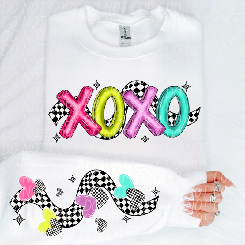 XOXO BRIGHT CHECKERED AND SLEEVE