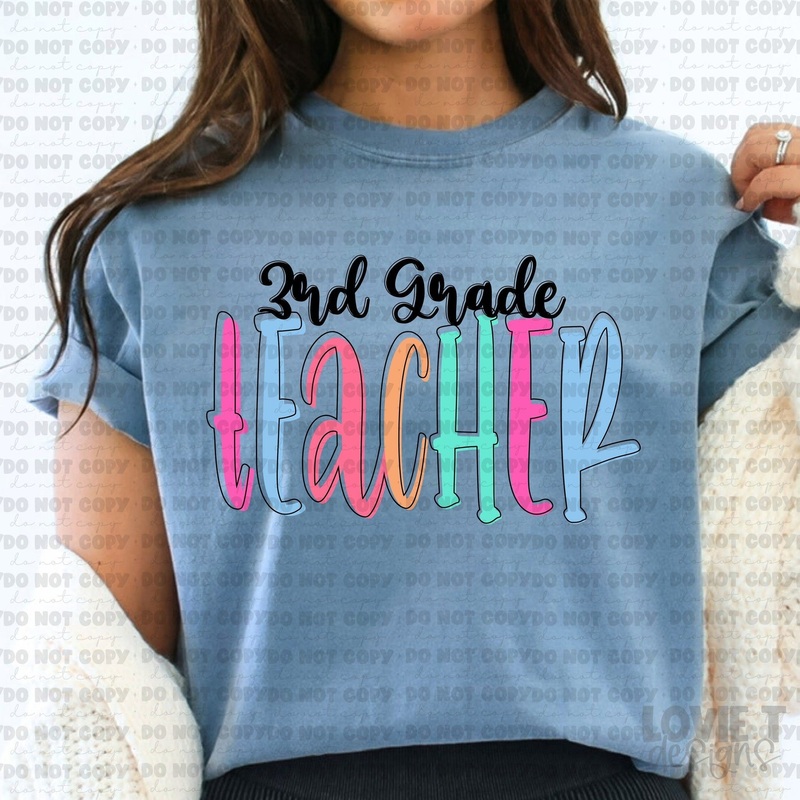 3RD GRADE TEACHER TGG|Pocket 3.5″-4″|Infant|Toddler|Youth 8.5|Adult 11″|Adult 12″