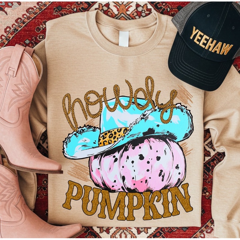 Howdy Pumpkin – Gildan Softstyle Sand