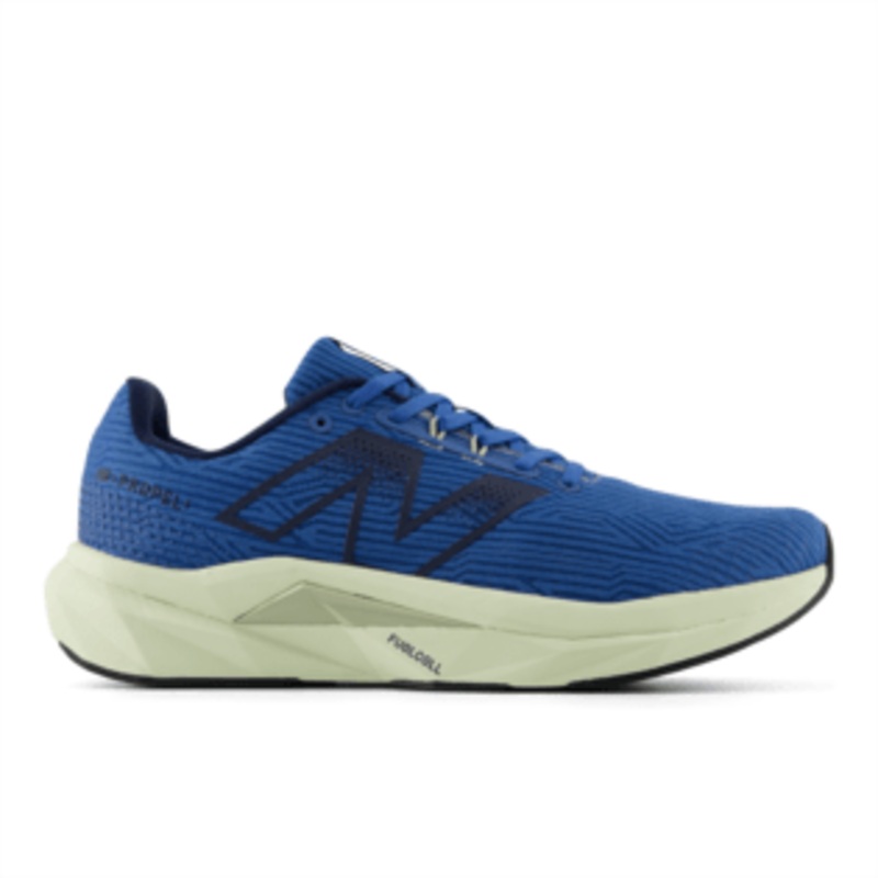 New Balance Men’s FuelCell Propel v5 Running Shoe – MFCPRCN5 (Wide)