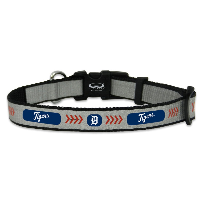 Gamewear Detroit Tigers Reflective Baseball Pet Collar Size Toy