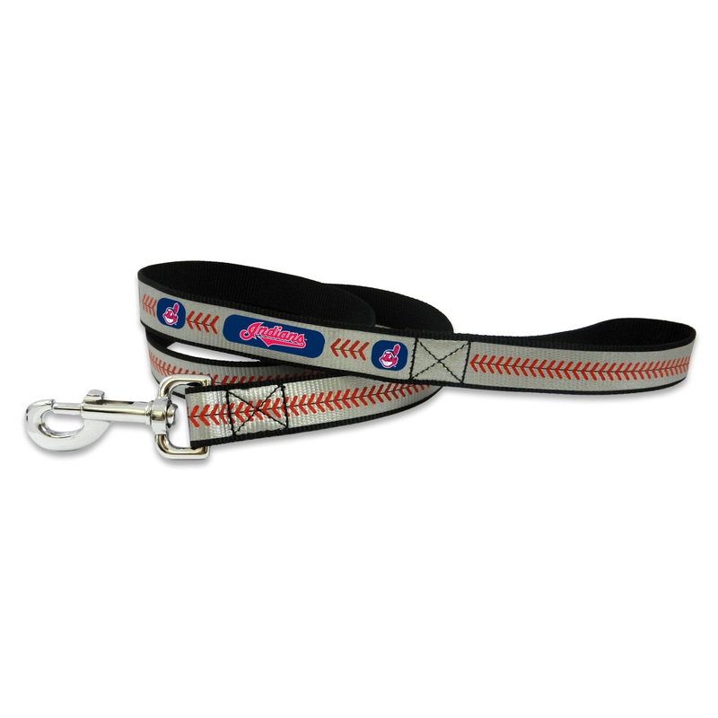 Gamewear Cleveland Indians Reflective Baseball Pet Leash Size Small