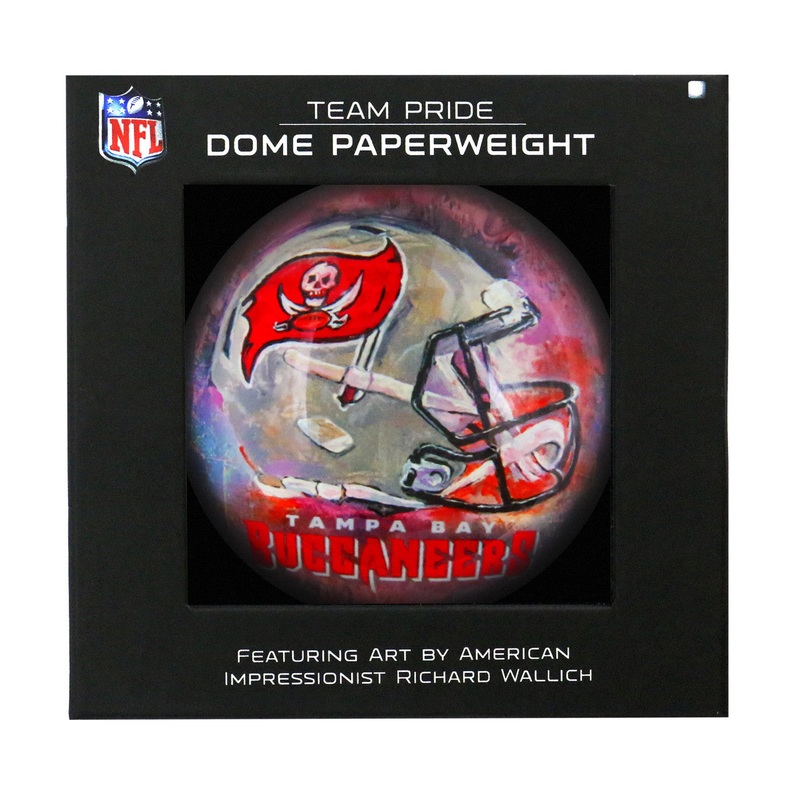 Sporticulture Tampa Bay Buccaneers Domed Paperweight